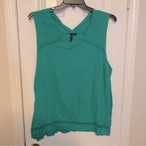 New Directions 2X tank top